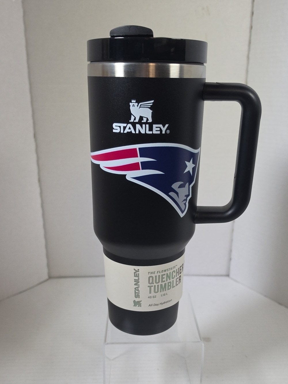 Stanley X New England Patriots Flowstate Quencher H2.0 Tumbler 40oz Black